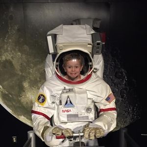 Meet your Posher, Hunter